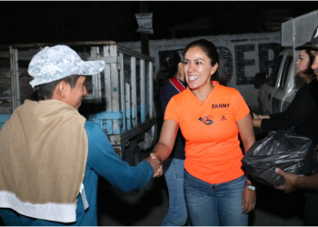 Gobierno Municipal entrega 350 despensas en apoyo a cortadores de limón