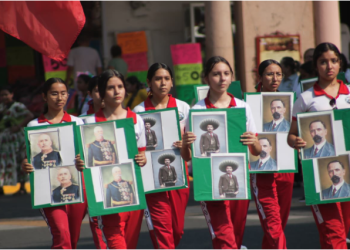 Celebra Apatzingán el CXV aniversario de la Revolución Mexicana