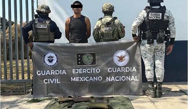 EN MICHOACÁN, SE DETUVO A CUATRO PERSONAS, SE ASEGURARON ARMAS DE FUEGO Y ARTEFACTOS EXPLOSIVOS IMPROVISADOS