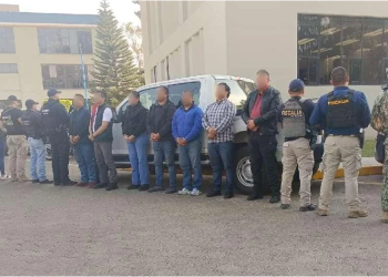 En acción operativa, FGE, SSPC, Defensa, GN y SSP, detienen a 7 servidores públicos de Uruapan, por su probable participación en el homicidio del presidente municipal Carlos Manzo