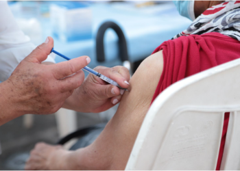 Habrá centros de vacunación en 39 municipios de Michoacán: SSM