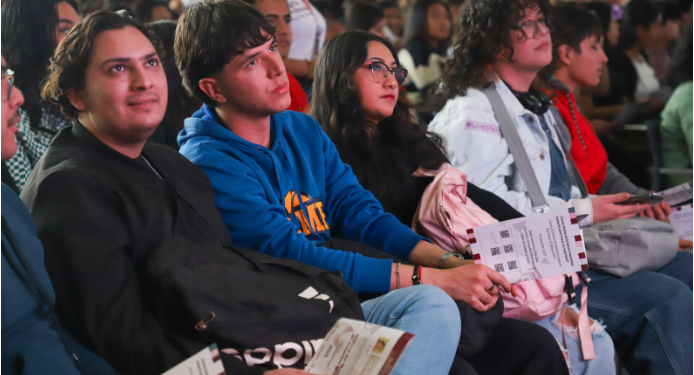 Conoce los requisitos para la beca Gertrudis Bocanegra: Gabriela Molina