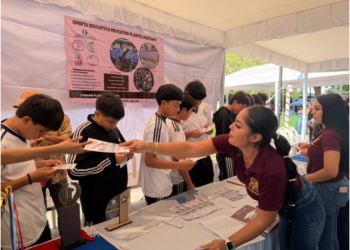 Ferias del Bienestar impulsan oferta educativa para jóvenes con Plan Michoacán