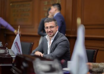 Es inaceptable e ilegal que el diputado Bautista Tafolla use recursos públicos para promocionarse en el Distrito XV de Pátzcuaro: diputado Toño Mendoza