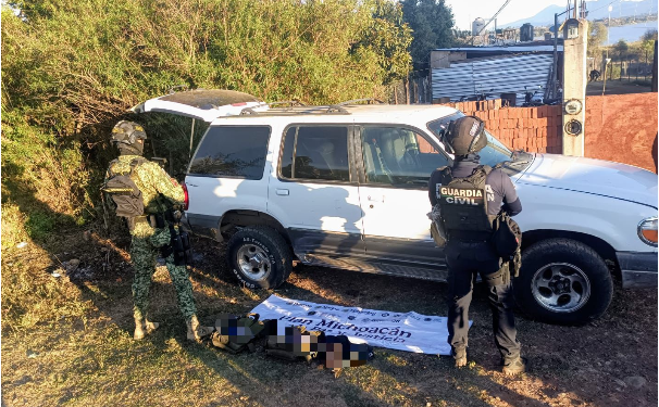 SSP asegura vehículo y equipo táctico con leyenda alusiva a una célula delictiva en Erongarícuaro: SSP