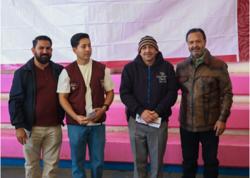Julio Arreola impulsa la educación en Pátzcuaro: entrega de becas y nuevas obras para escuelas