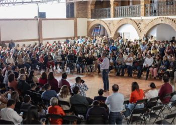 Con cercanía al pueblo construye Morón la unidad de Michoacán