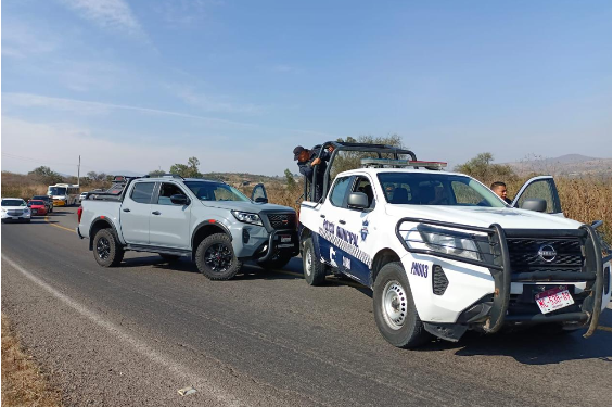 Guardia Civil recupera en 10 minutos un vehículo robado; hay 2 personas detenidas