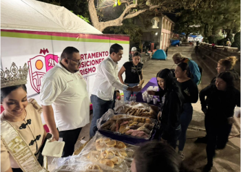 Compromiso del Ayuntamiento de Apatzingán: hidratación y atención en la fiesta de la Virgen de Acahuato.