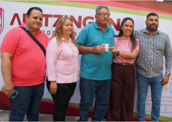Gobierno de Apatzingán acerca programa Orgullo Migrante a la ciudadanía.