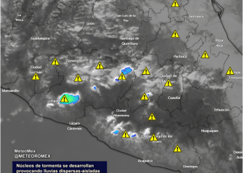 Las imágenes recientes de satélite muestran el desarrollo de núcleos de tormenta, derivado de la interacción de un canal de baja presión y el ingreso de humedad.