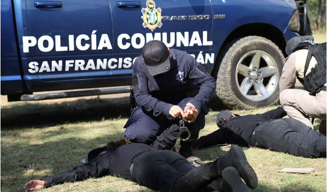 Profesionalización de kuarichas fortalece la seguridad en comunidades con autogobierno: SSP