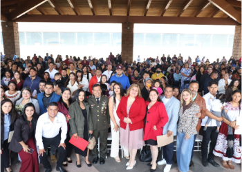 Julio Arreola celebra el amor y la unión familiar en Matrimonios Colectivos 2026 en Pátzcuaro