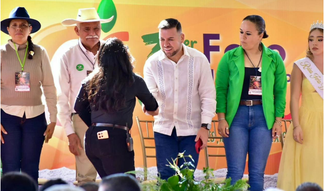 Gestionará Reyes Galindo eficientar procesos de exportación en empaques de mango