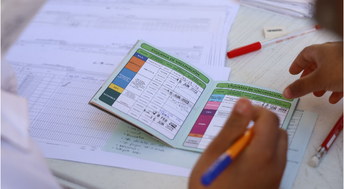 Michoacán supera las 600 mil dosis aplicadas contra el sarampión: SSM