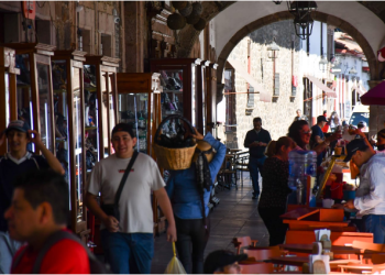 Pátzcuaro se mantiene en calma; actividades continúan con normalidad