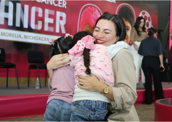 Apoyo a infancias con cáncer, política humanista que hoy replica la Federación: Sedebi