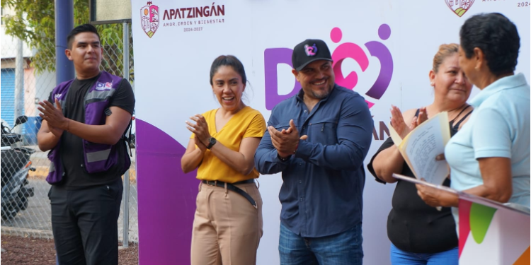 Fanny Arreola inaugura microparque en la colonia Ferrocarril para recuperar espacios públicos.