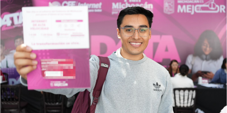 Michoacán cierra brecha digital con D4TA; 116 mil estudiantes recibirán internet gratis