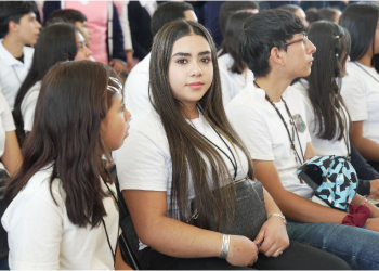 Con Plan Michoacán, avanza expansión del bachillerato nacional