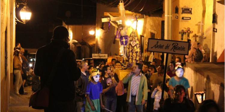 La histórica Procesión de los Cristos te espera en Tlalpujahua