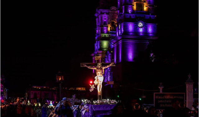 Descubre las procesiones del silencio más emblemáticas de Michoacán