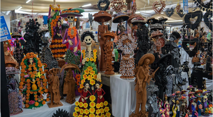 ¡Últimos días! Vive la magia del Tianguis Artesanal de Uruapan
