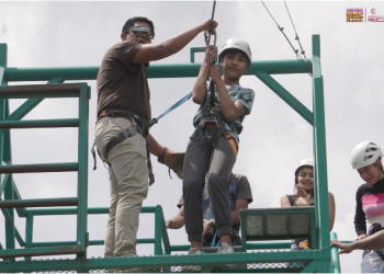 Vive la adrenalina en la tirolesa del Zoológico de Morelia