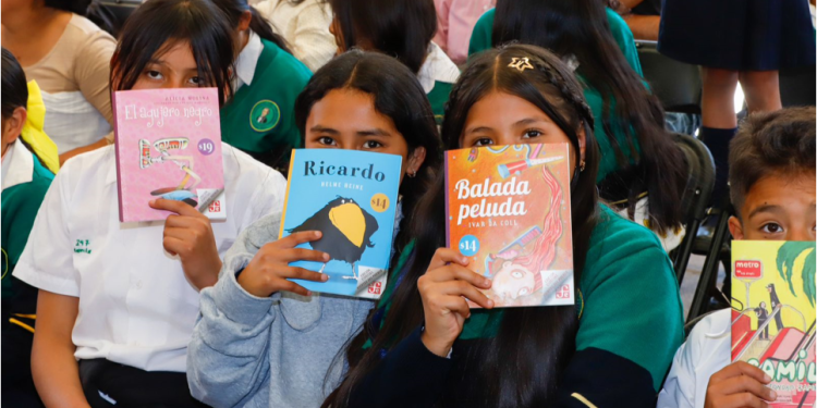 Este lunes regresan a clases más de un millón de estudiantes: Gabriela Molina