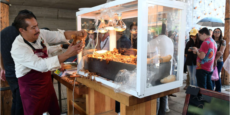 “Michoacán en Los Pinos” deja derrama superior a 1.7 mdp a productores: Sedeco