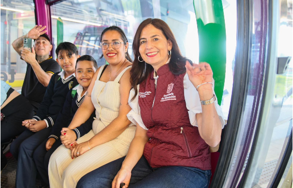 Teleférico de Uruapan mejora la vida diaria de estudiantes: Gabriela Molina