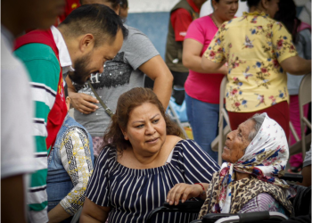 Tender la mano al que más lo necesita: Hugo Rangel encabeza jornada en Torreón Nuevo
