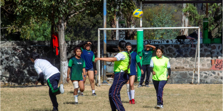 ¡Todo un éxito! Con más de 2 mil jóvenes en la cancha, arrancará el Jalo Futbolero