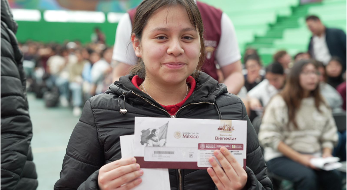 Escuelas Normales de Michoacán, entre las prioritarias para recibir becas federales