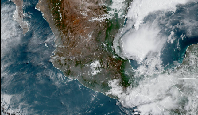 Domingo, con lluvias y tormentas fuertes a intensas en las próximas horas; continuará el calor.