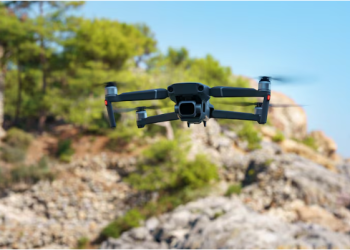 Atacan con drones a comunidad de Ostula… Gobierno de Bedolla no hace nada