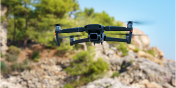 Atacan con drones a comunidad de Ostula… Gobierno de Bedolla no hace nada