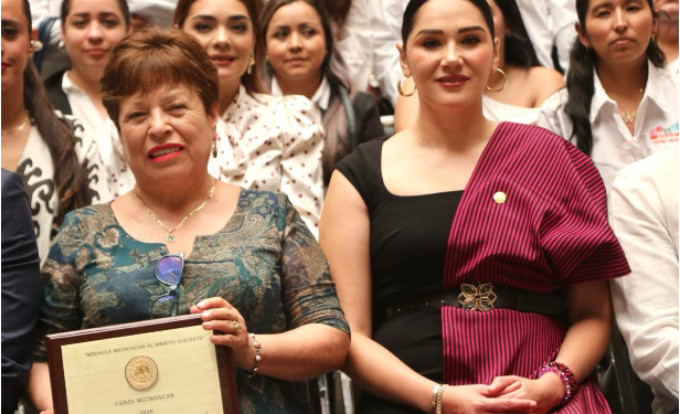 Reconoce Diana Espinoza a Cendi por su aportación al desarrollo de la niñez en Michoacán