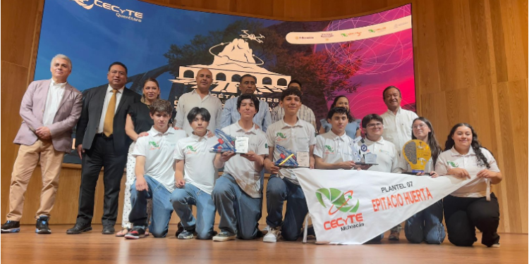 ¡Nos vamos a China! Jóvenes michoacanos ganan pase al mundial de robótica