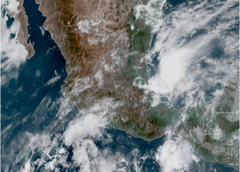 Domingo, con lluvias fuertes a muy fuertes debido a la interacción de diversos sistemas meteorológicos.