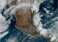 Lunes, incrementando el calor debido a la circulación de un anticiclón en México; no se descartan tormentas.