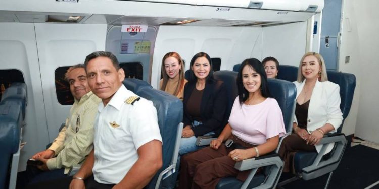 Araceli Saucedo y Lucila Martínez respaldan apertura de primera escuela de aviación en Michoacán