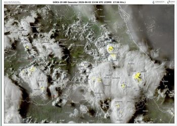 De 18 a 21 h, para el Centro del país se pronostican chubascos con #Lluvias puntuales fuertes, descargas eléctricas, posible caída de #Granizo y rachas de #Viento de 30 a 50 km/h en: