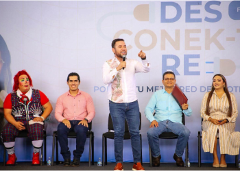 Respalda Reyes Galindo acciones para prevenir riesgos digitales entre la comunidad estudiantil del Distrito 22