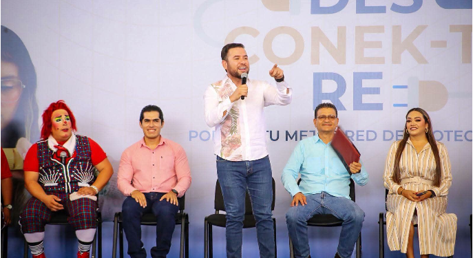 Respalda Reyes Galindo acciones para prevenir riesgos digitales entre la comunidad estudiantil del Distrito 22