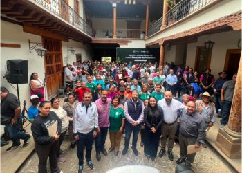 Con hechos, respaldamos a quienes mueven la economía de Pátzcuaro: Julio Arreola