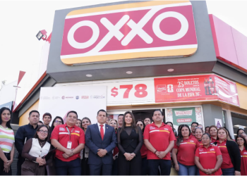 Fortalece Seimujer protección ciudadana con 172 Zonas Seguras en tiendas Oxxo