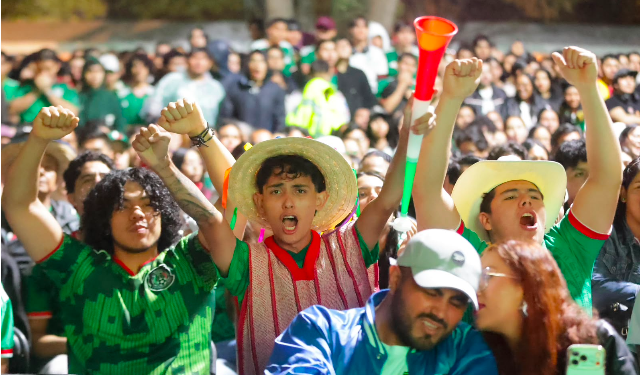 ¡Nadie se queda fuera! El Jalo Futbolero tendrá otra pantalla gigante para el México vs. Inglaterra