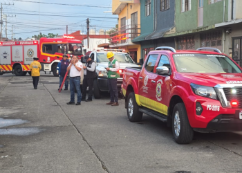 Protección Civil atiende afectaciones por apagón en la colonia Primo Tapia tras fuerte lluvia