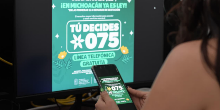¡No estás sola! Conoce las líneas telefónicas y centros de apoyo para mujeres en Michoacán